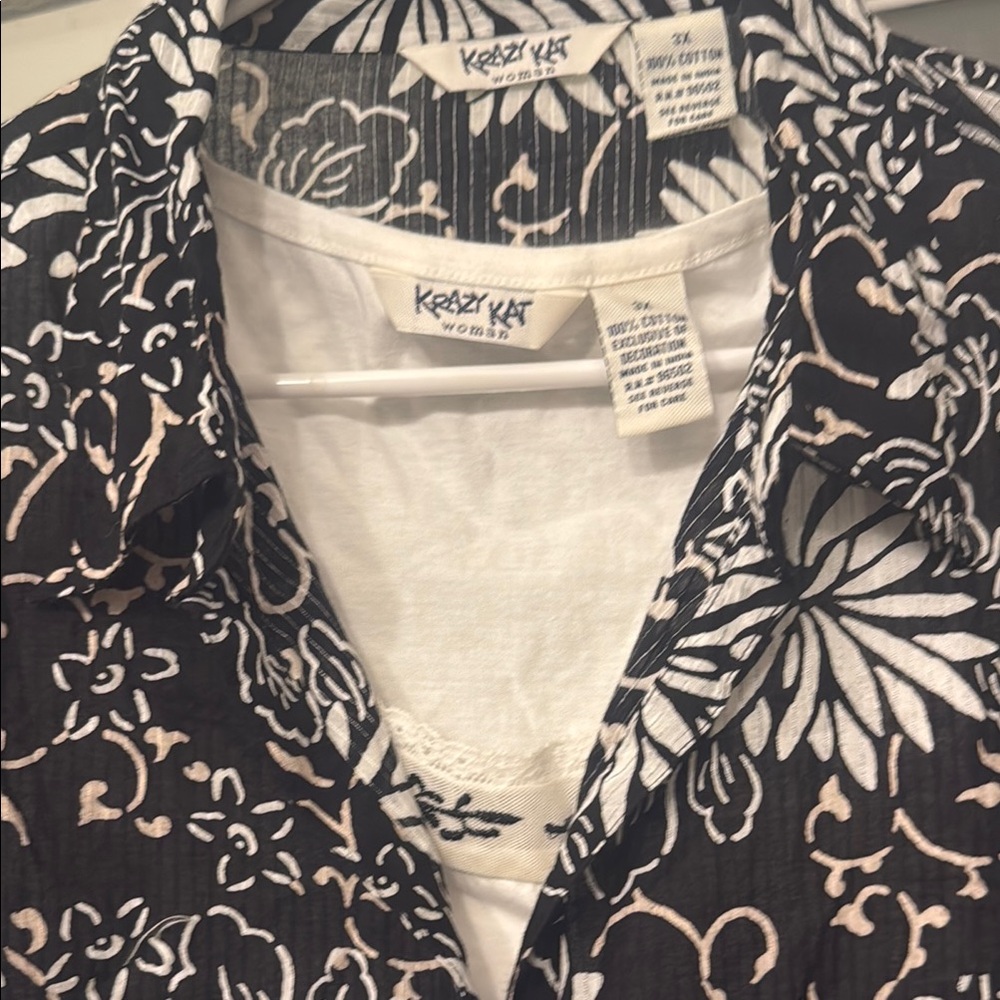 Krazy Kat Black and White Floral Casual Shirt